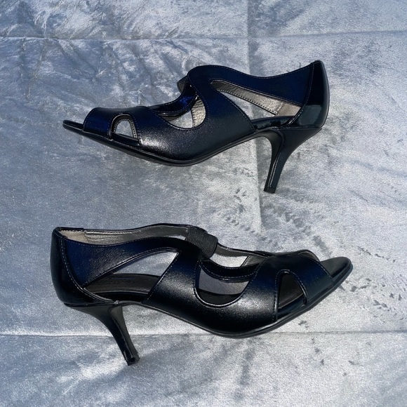 LifeStride Velocity with Memory Foam Size 7 1/2 Women - Picture 3 of 5